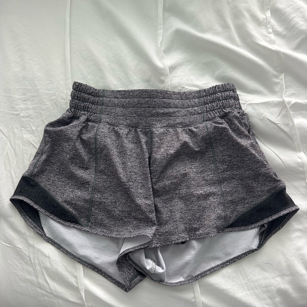 Lululemon Hotty Hot 2.5 inch Shorts
